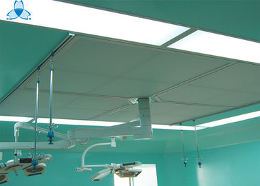 O fluxo laminar conduziu o teto claro para a sala de operações